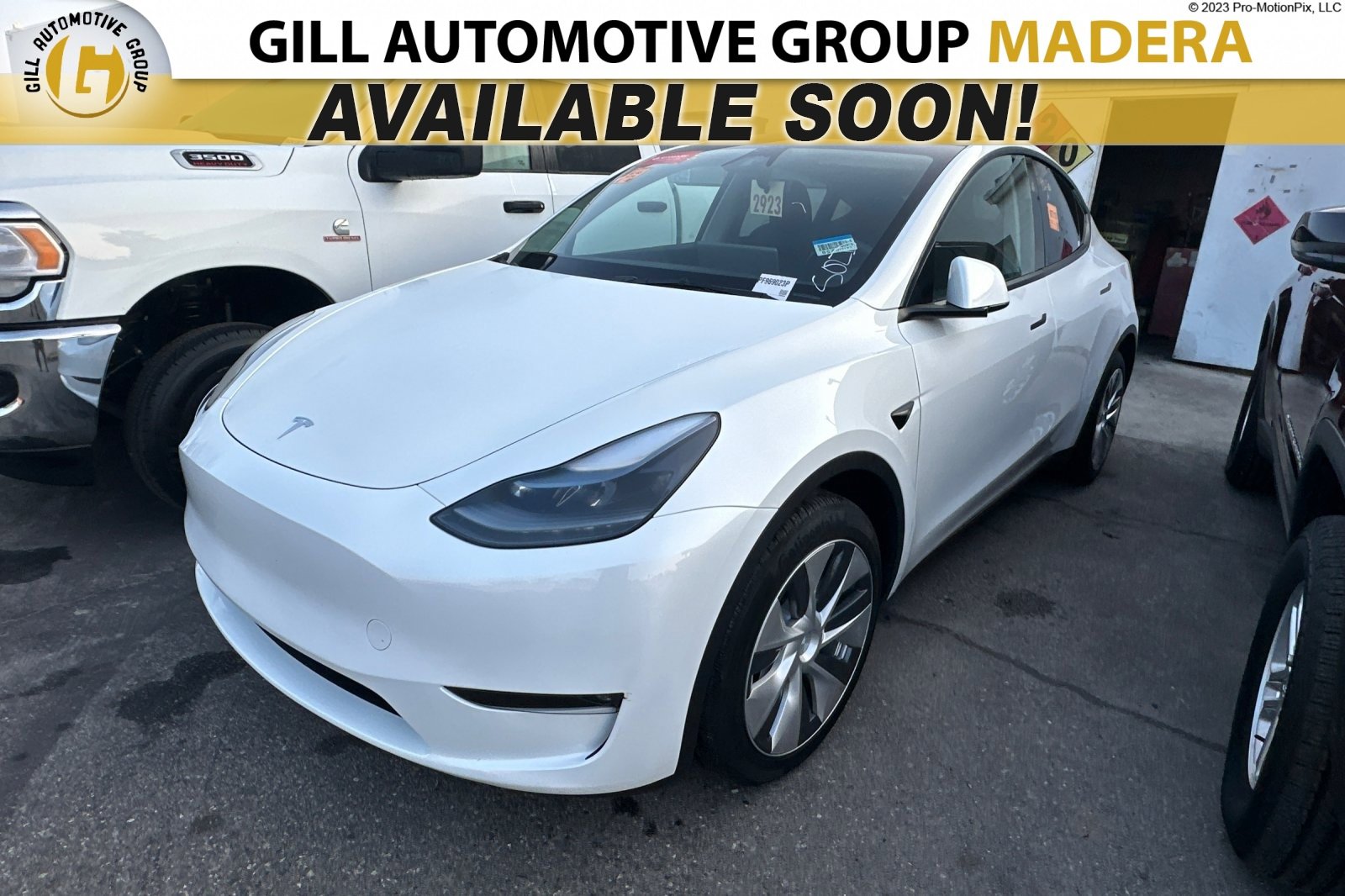 Used 2023 Tesla Model Y Long Range image 1