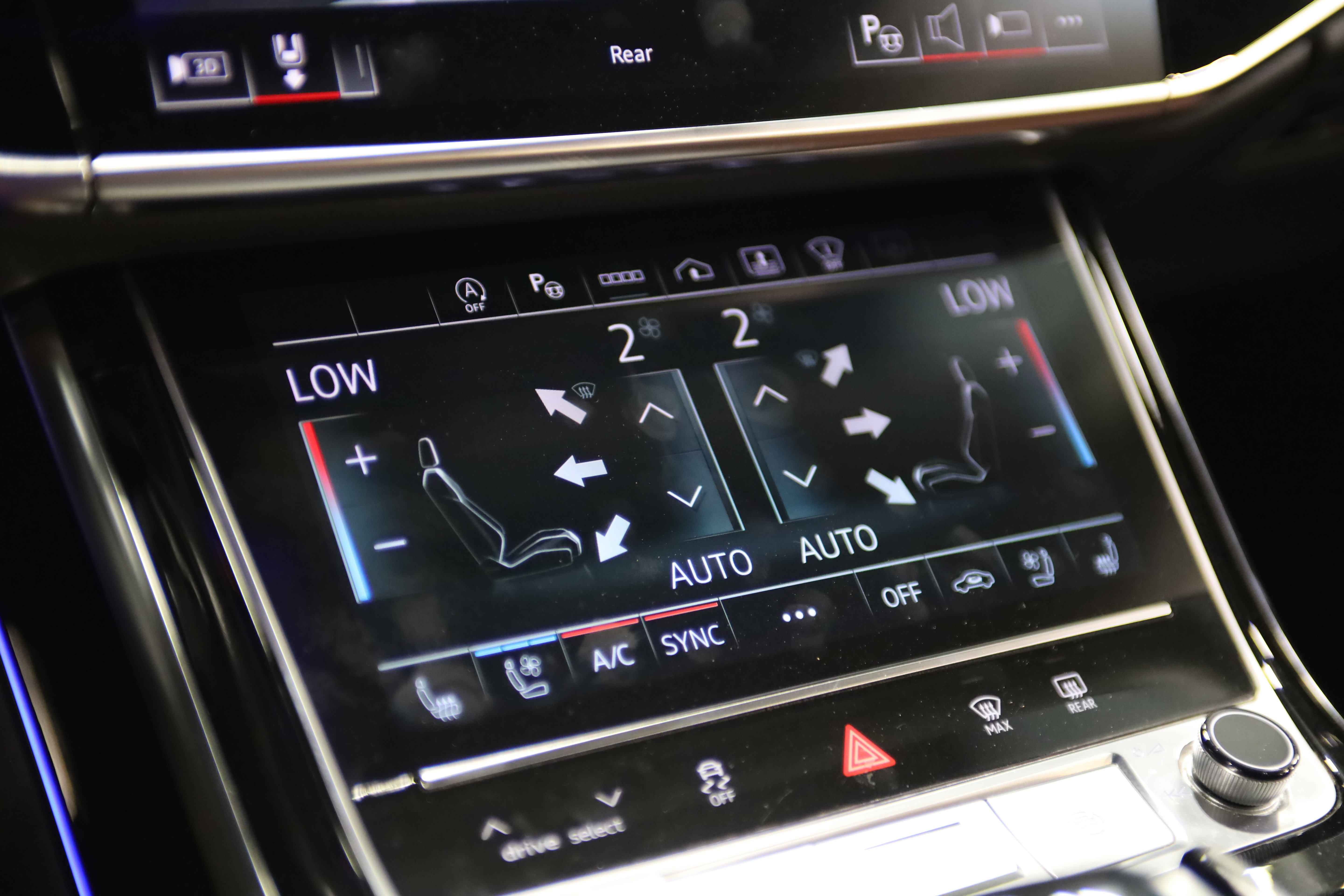 Used 2023 Audi S8 AWD/4WD image 27