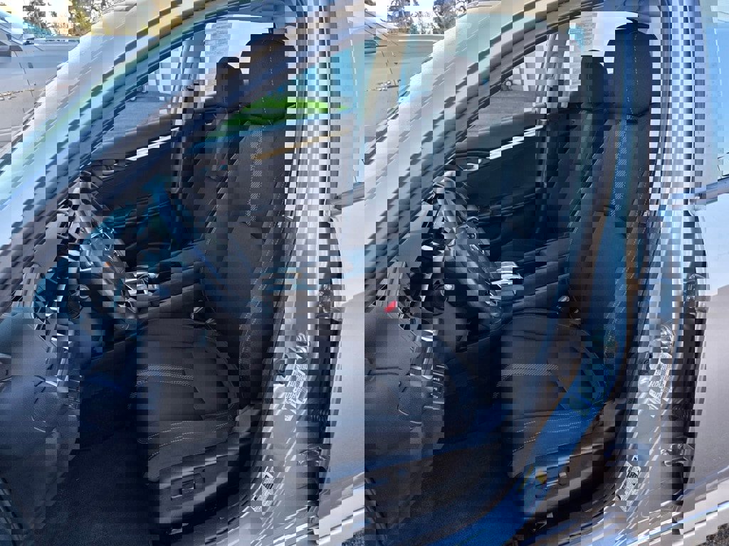 Used 2019 Honda Civic EX image 4