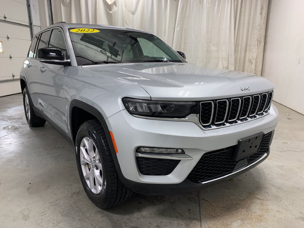 Used 2022 Jeep Grand Cherokee Limited AWD/4WD image 14