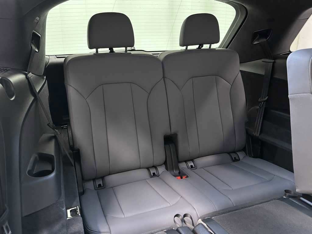 Used 2025 Audi SQ7 Prestige w/ Prestige Package image 24