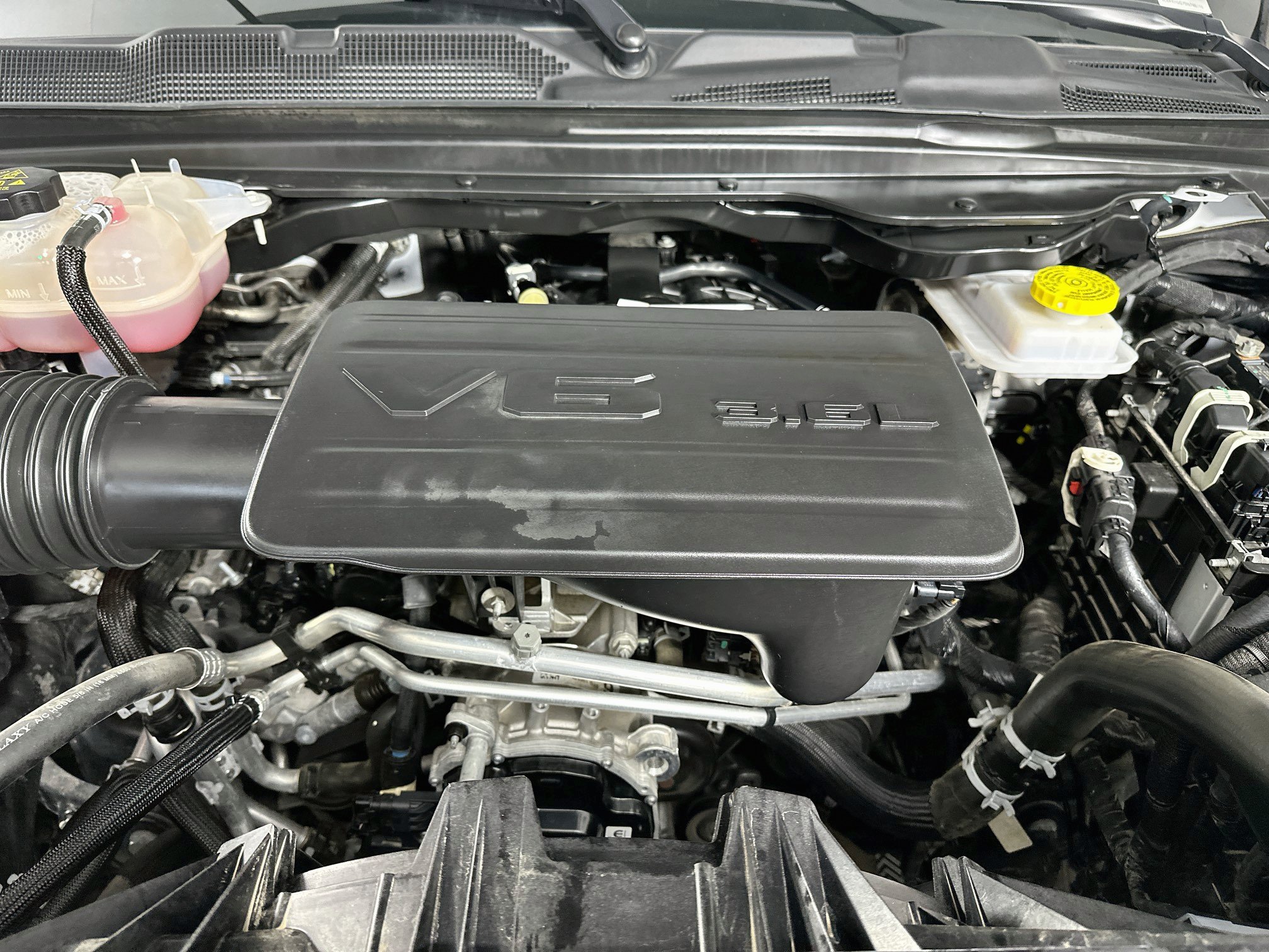 Used 2025 RAM 1500 Tradesman AWD/4WD image 34