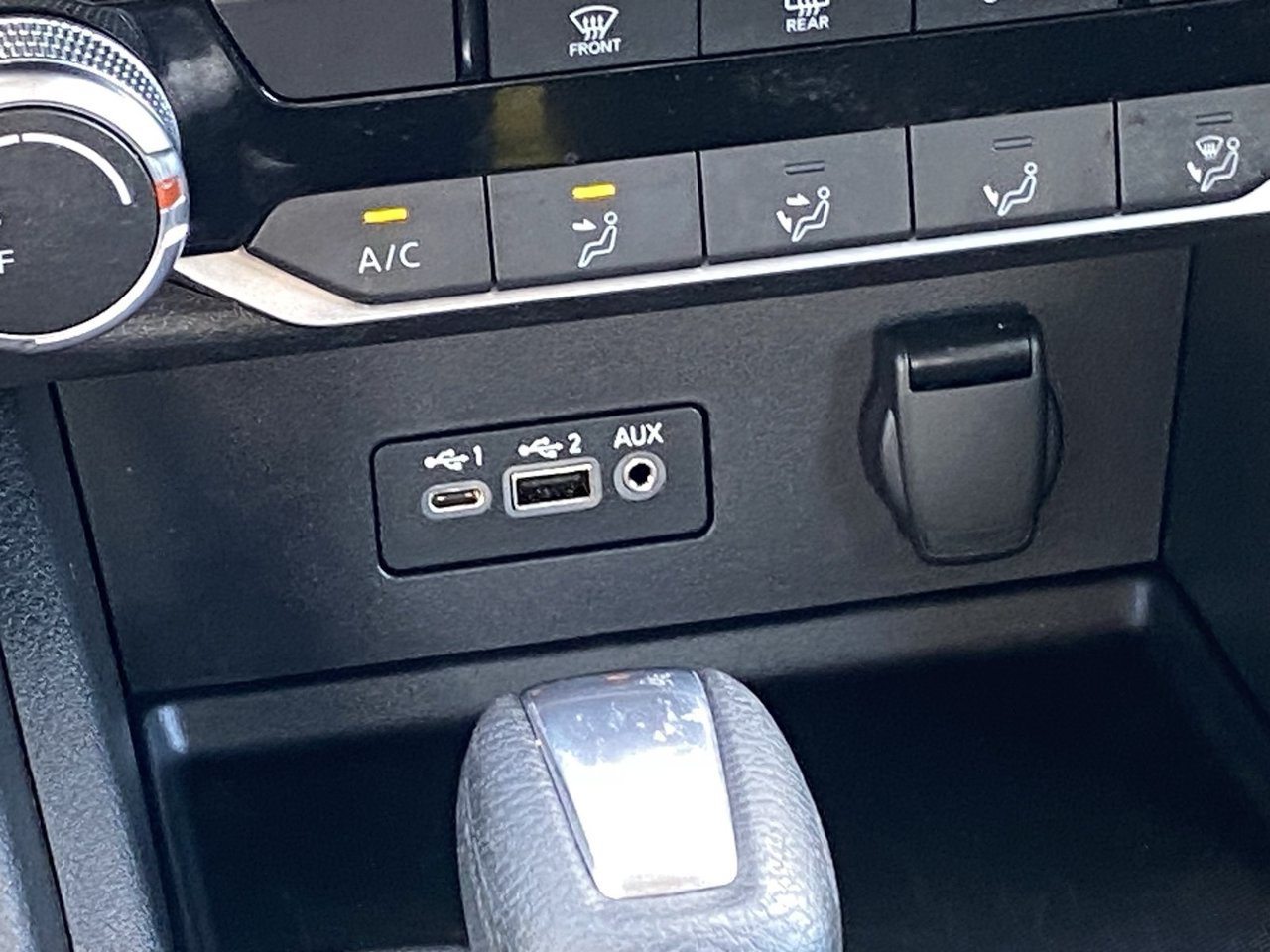 Certified 2023 Nissan Sentra SV FWD image 21