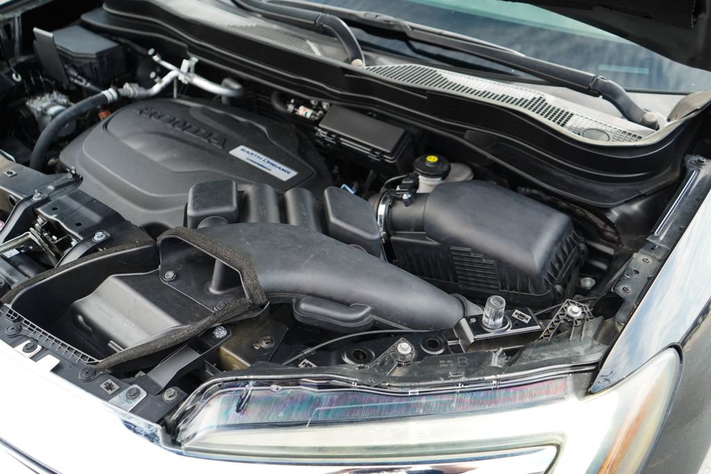 Used 2019 Honda Pilot Touring image 40