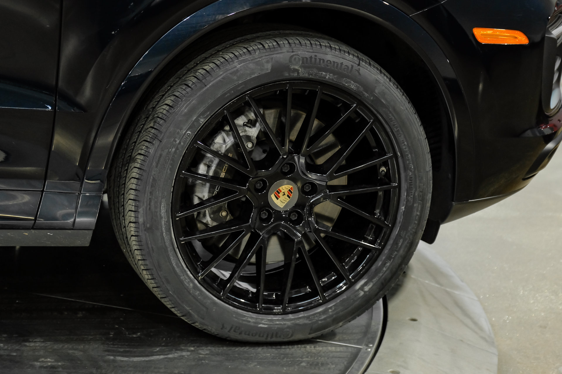 Used 2023 Porsche Cayenne AWD/4WD image 62