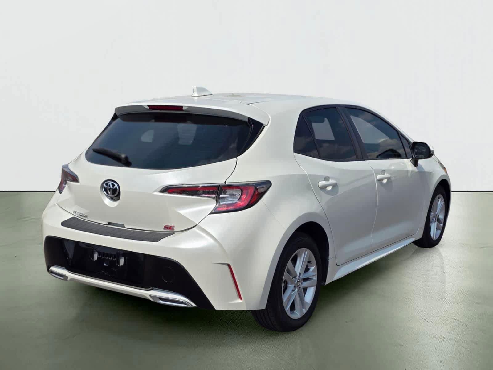 Used 2019 Toyota Corolla SE w/ Carpet Mat Package FWD image 6