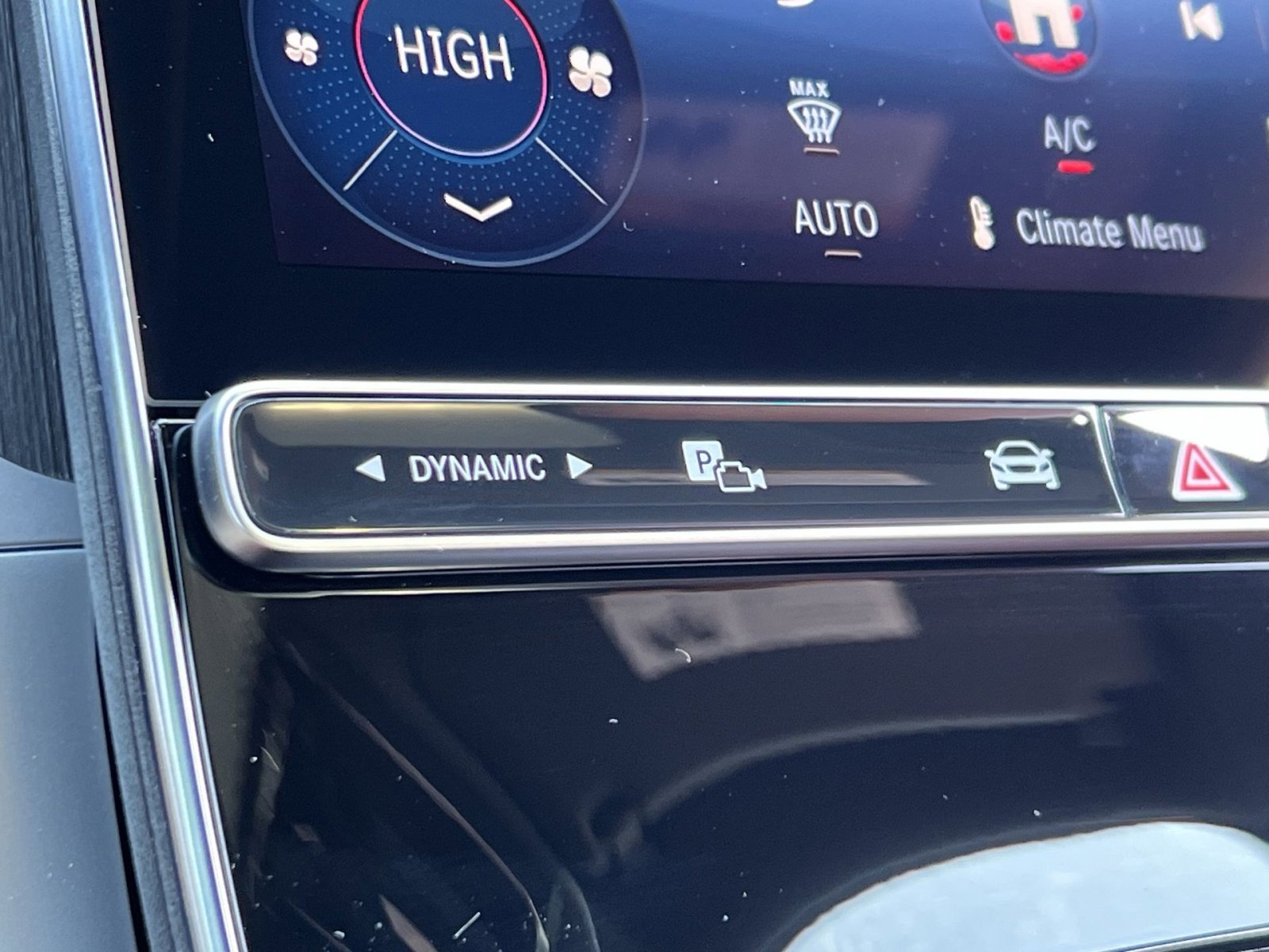 New 2026 Mercedes-Benz C 300 4MATIC Sedan image 32