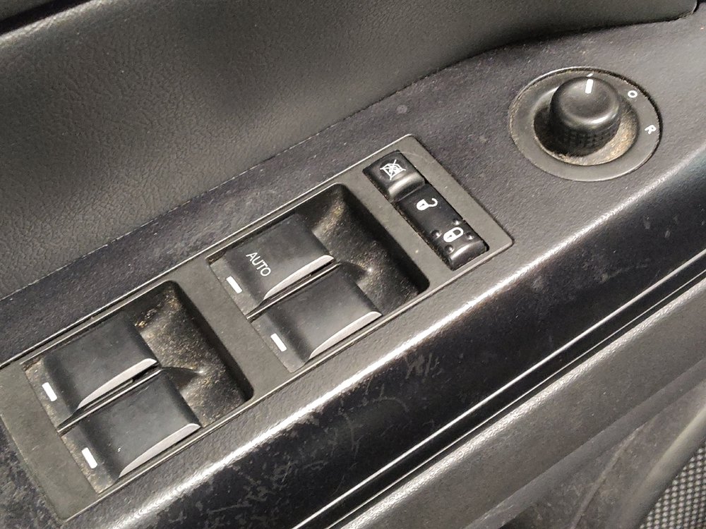 Used 2016 Jeep Patriot Latitude FWD image 27