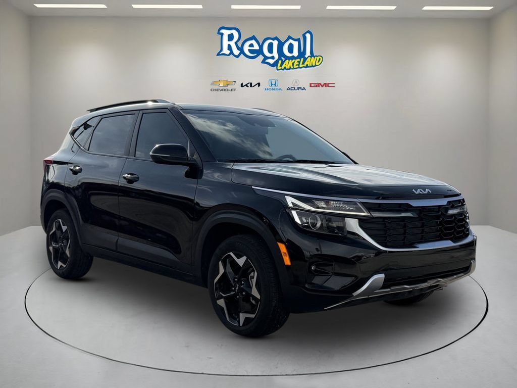 Certified 2025 Kia Seltos S AWD/4WD image 1