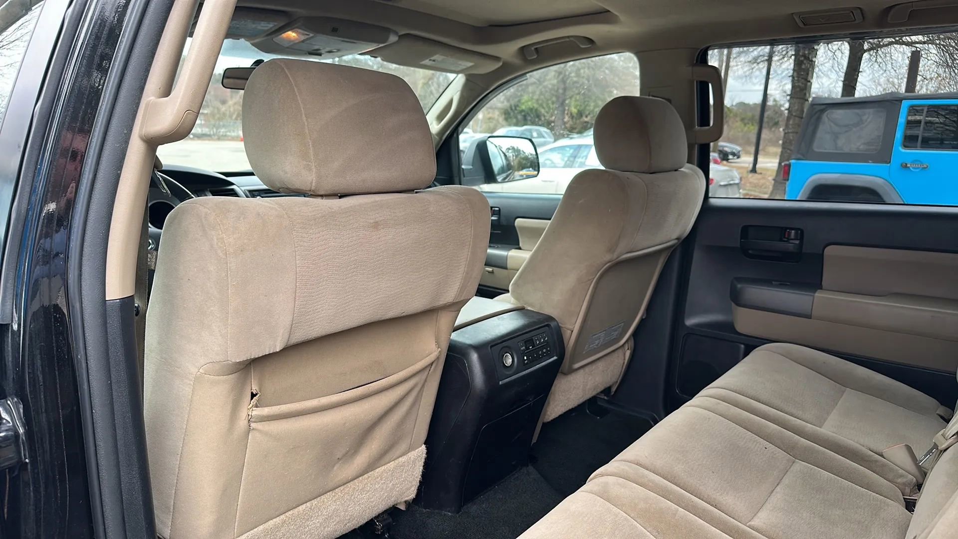 Used 2014 Toyota Sequoia SR5 AWD/4WD image 18