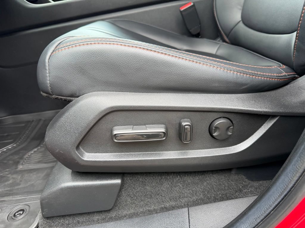 Used 2025 Honda Pilot TrailSport image 15
