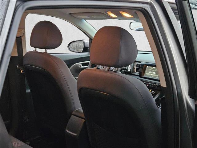 Used 2018 Kia Niro LX image 23