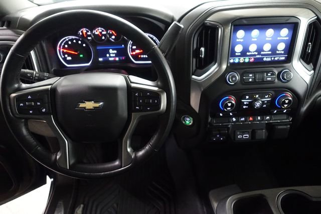 Used 2022 Chevrolet Silverado 2500 LT w/ Convenience Package image 11
