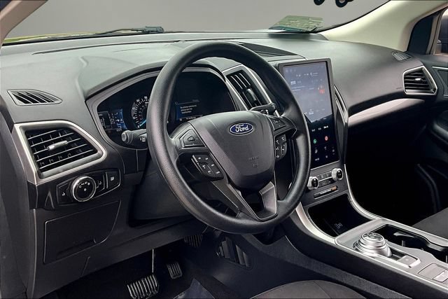 Used 2024 Ford Edge SE AWD/4WD image 16