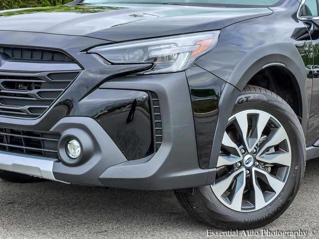 Used 2023 Subaru Outback Limited AWD/4WD image 3