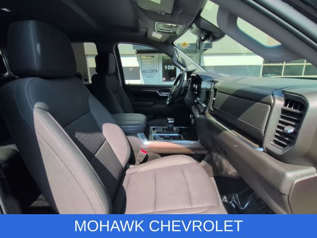 Used 2024 Chevrolet Silverado 1500 RST AWD/4WD image 28