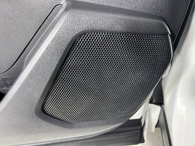 Used 2022 Toyota Highlander XLE AWD/4WD image 25