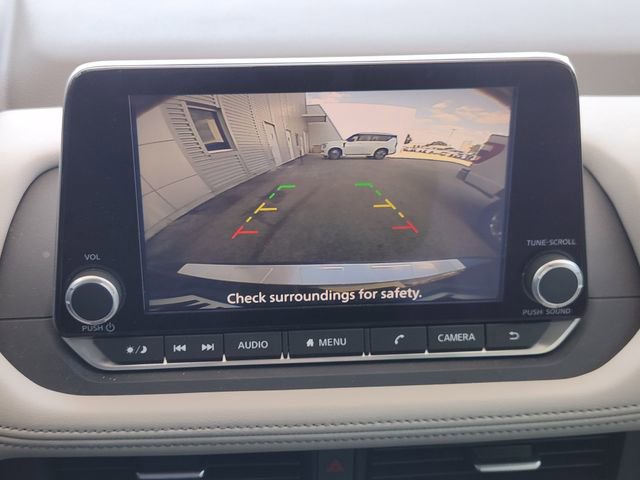 Used 2025 Nissan Rogue SV w/ SV Premium Package FWD image 13