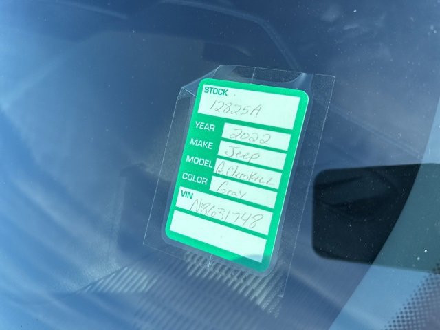 Used 2022 Jeep Grand Cherokee L Limited image 16