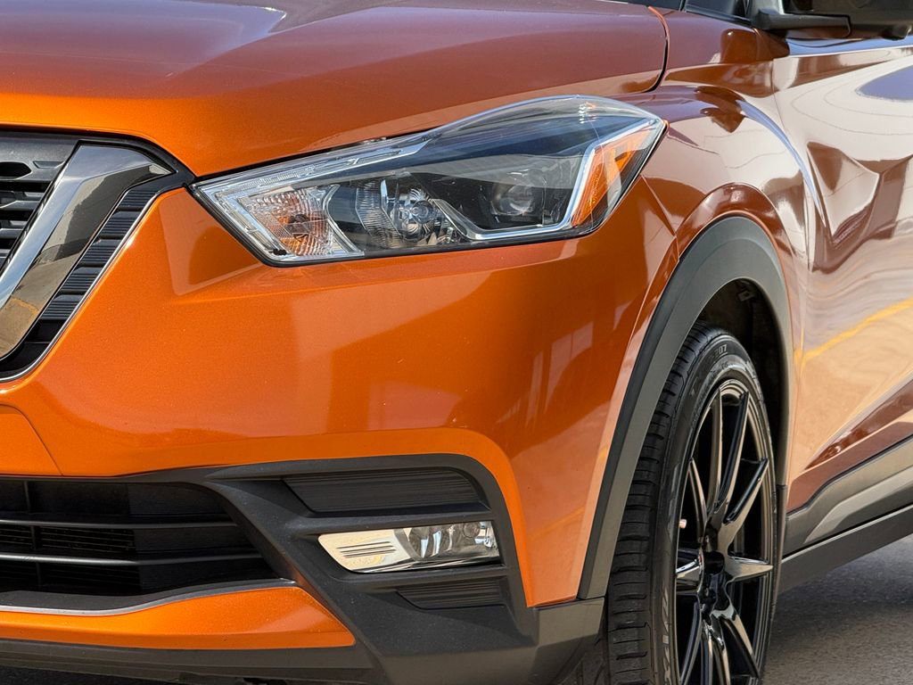 Used 2019 Nissan Kicks SR w/ SR Premium Package image 5