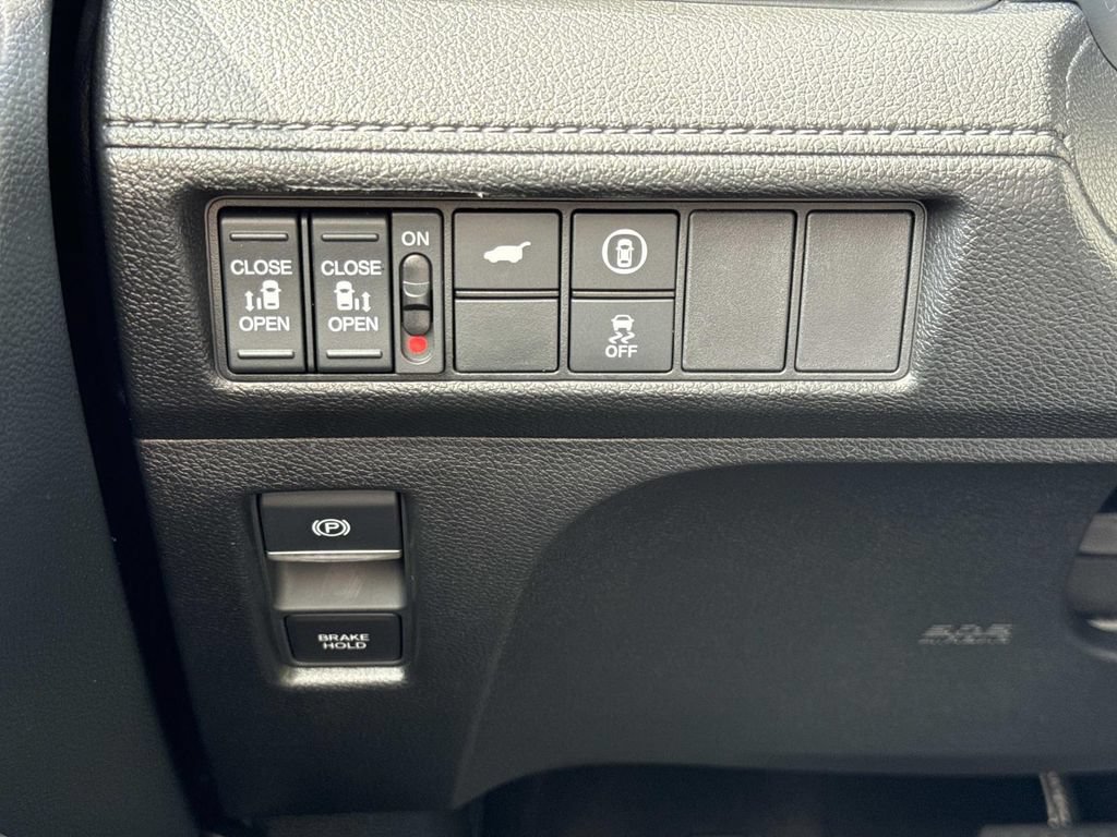 Used 2023 Honda Odyssey Sport image 14