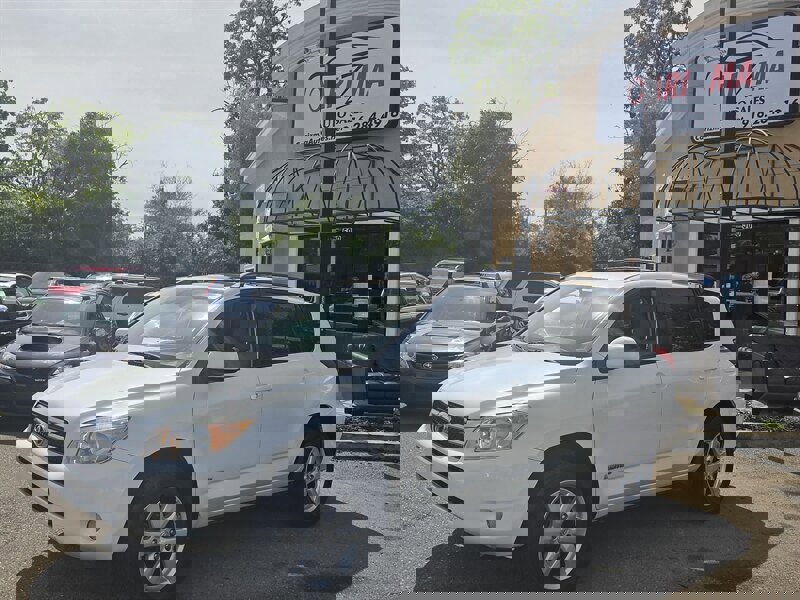 Used 2006 Toyota RAV4 Limited image 1