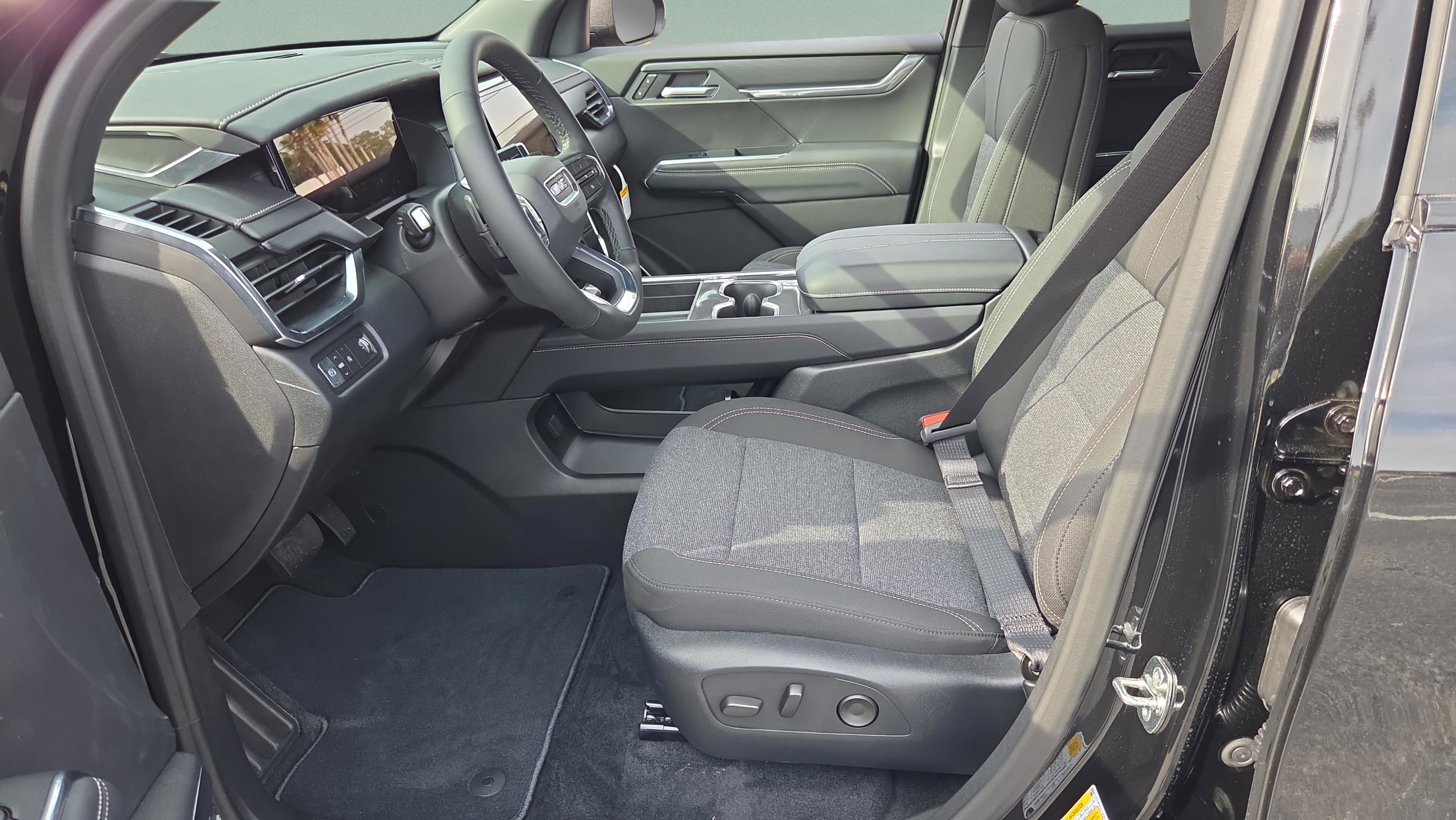 New 2026 GMC Acadia Elevation w/ Black Edition FWD image 11