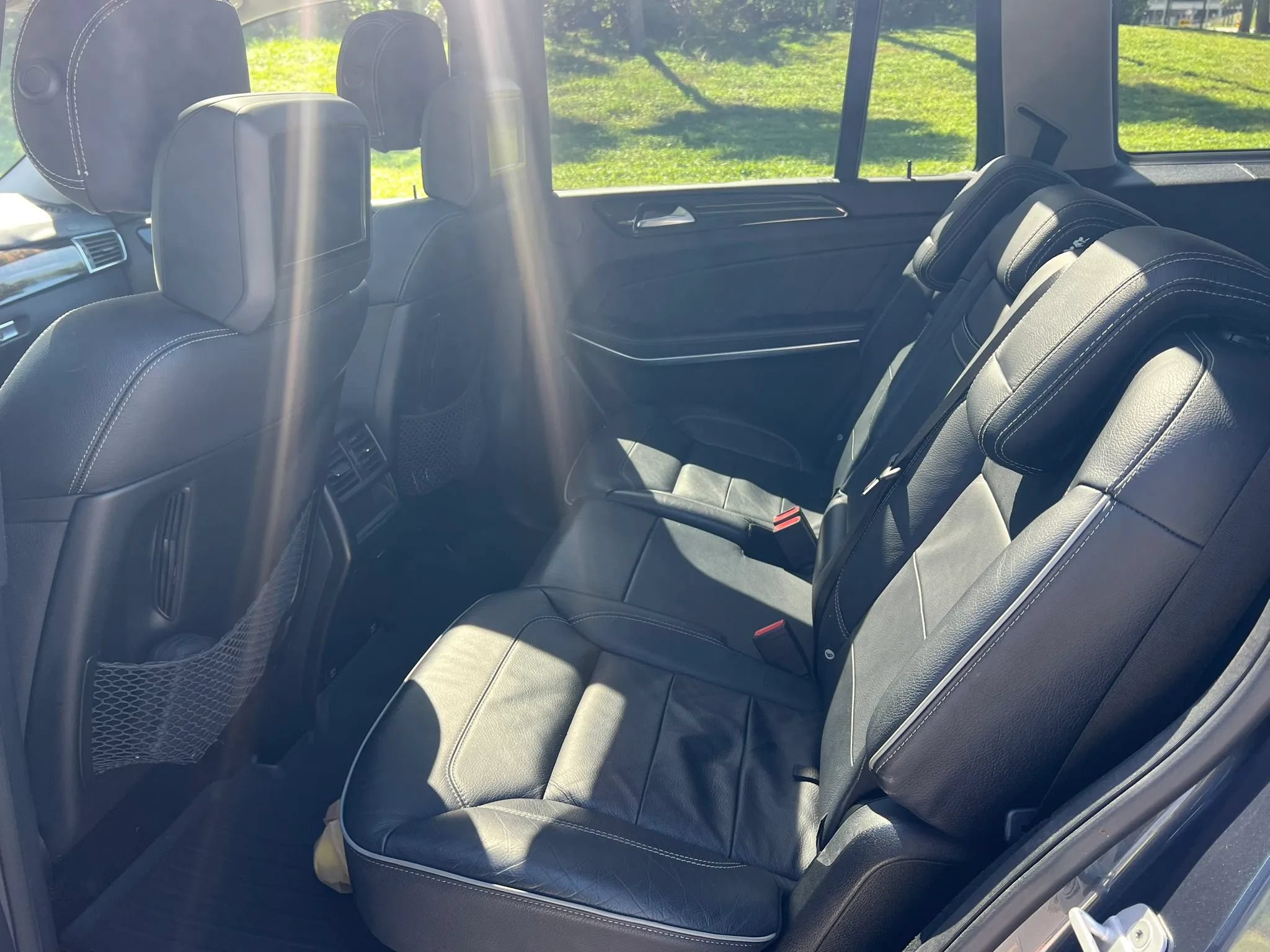 Used 2014 Mercedes-Benz GL 450 4MATIC w/ Lighting Package image 18