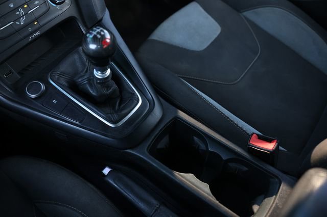Used 2016 Ford Focus ST FWD image 41