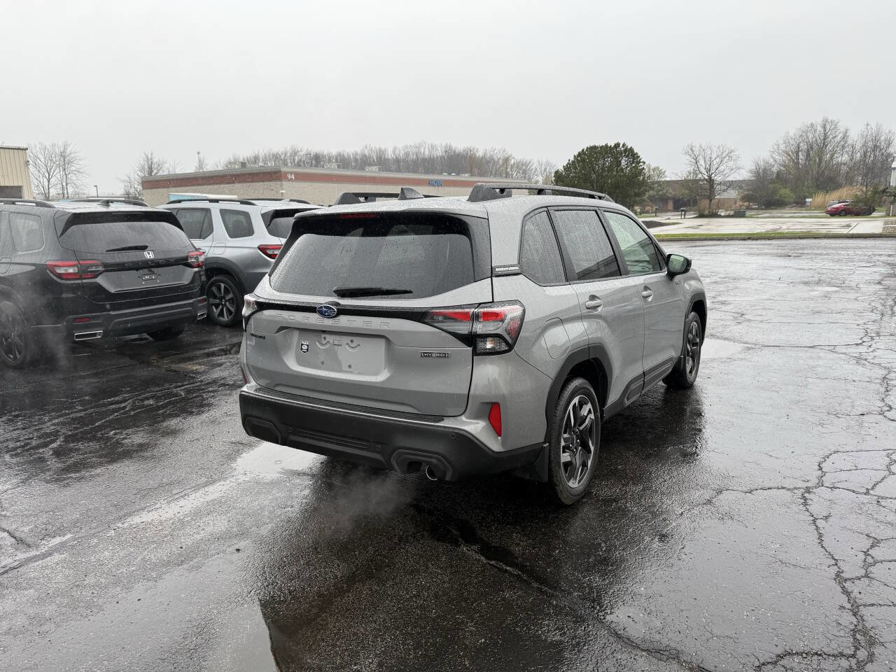 Used 2025 Subaru Forester Limited w/ Popular Package image 8