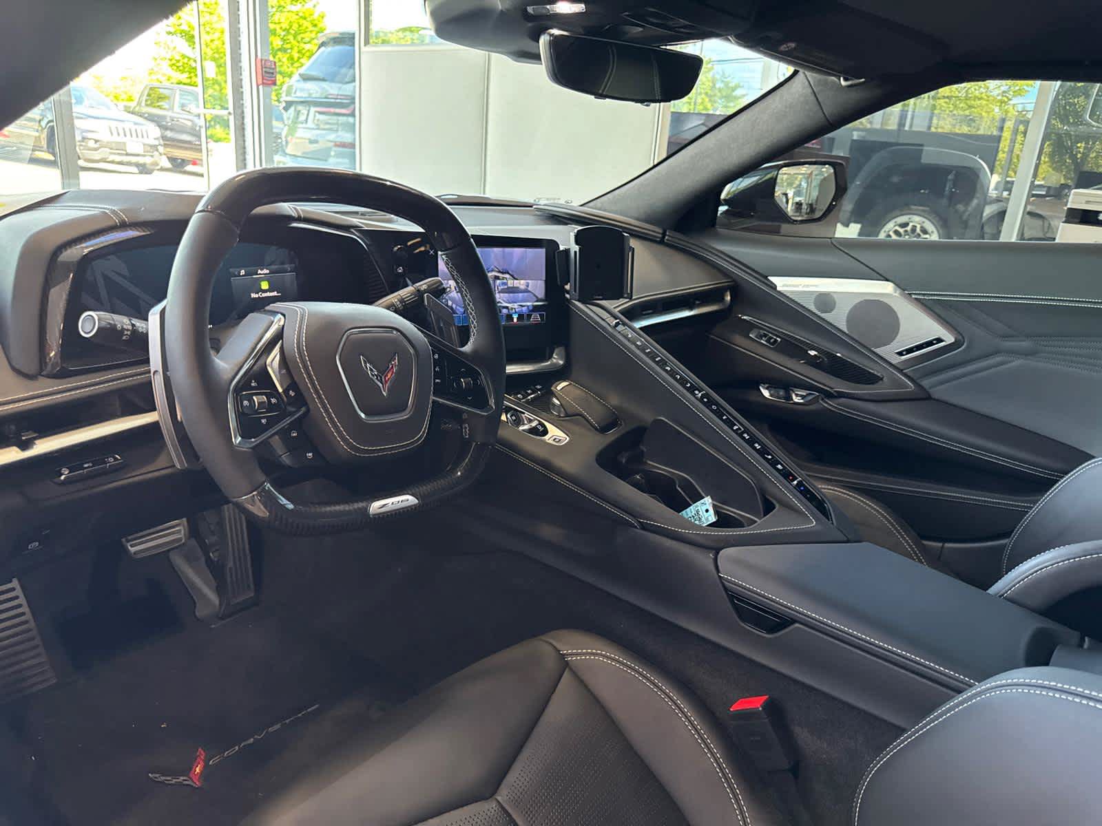 Used 2024 Chevrolet Corvette Z06 RWD image 11
