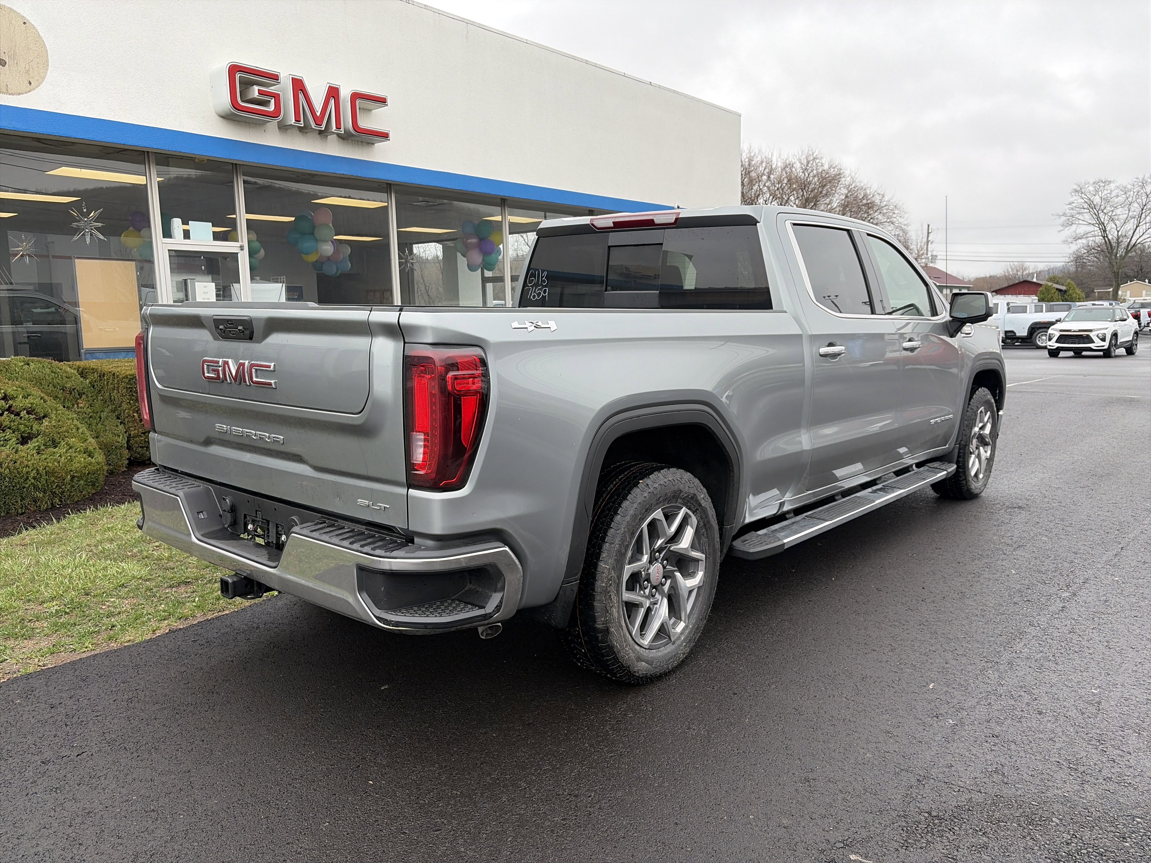 New 2026 GMC Sierra 1500 SLT w/ SLT Premium Package image 3