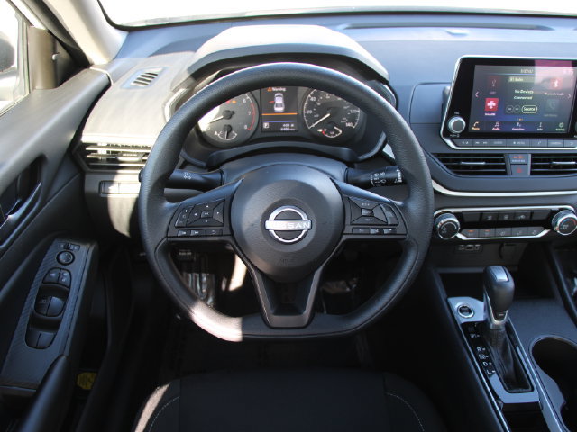 Certified 2025 Nissan Altima 2.5 S FWD image 15