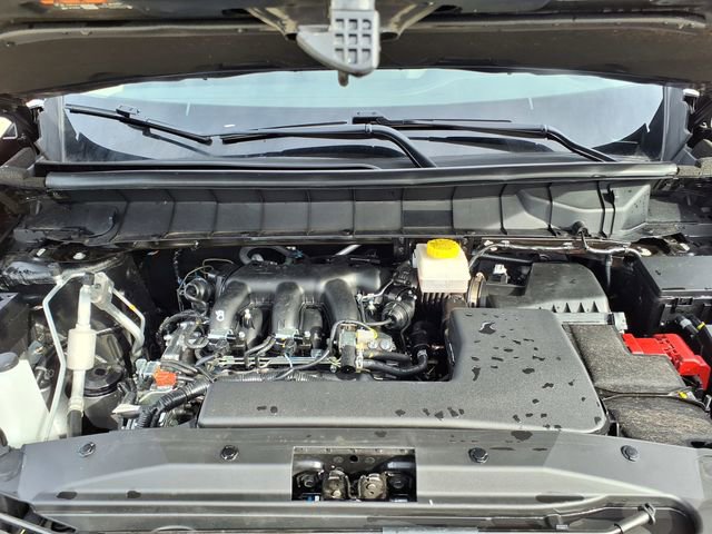 Used 2025 Nissan Pathfinder SL image 35
