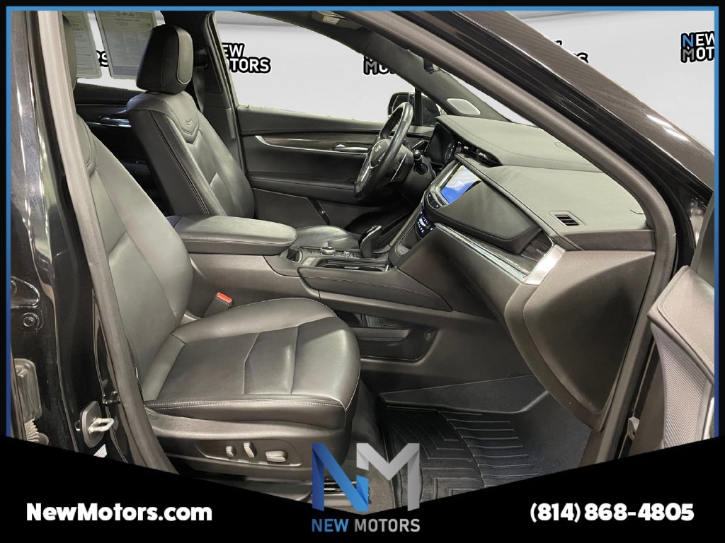 Used 2022 Cadillac XT5 Sportv w/ LPO, ONYX Package AWD/4WD image 16