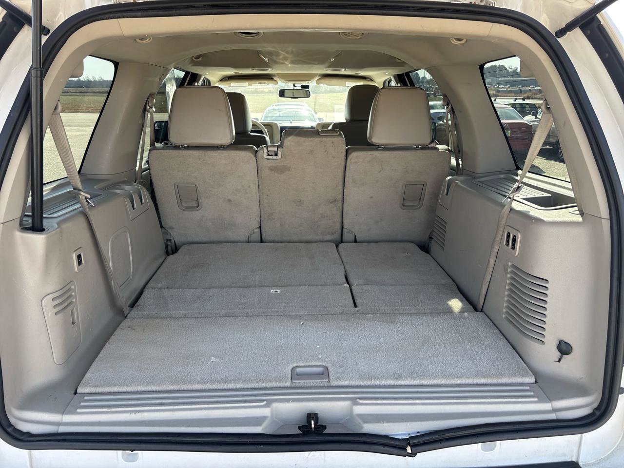 Used 2013 Lincoln Navigator 2WD w/ HD Trailer Tow Pkg image 24