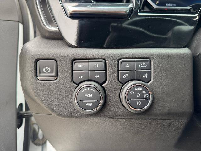 Used 2024 Chevrolet Silverado 2500 LTZ w/ LTZ Convenience Package AWD/4WD image 24