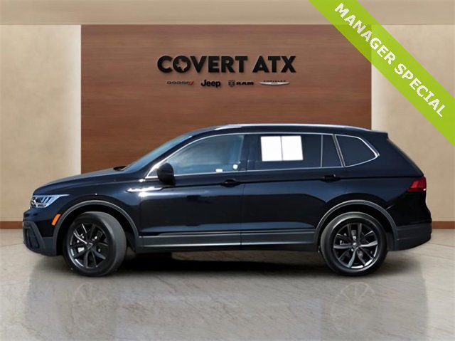 Used 2024 Volkswagen Tiguan SE image 2