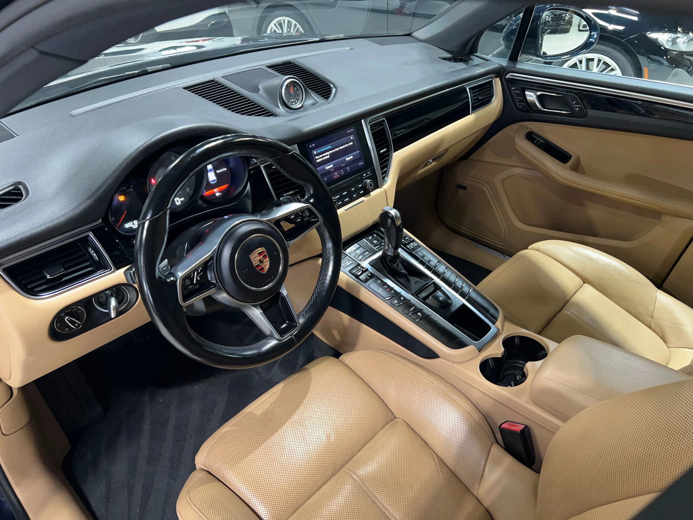 Used 2017 Porsche Macan S image 13