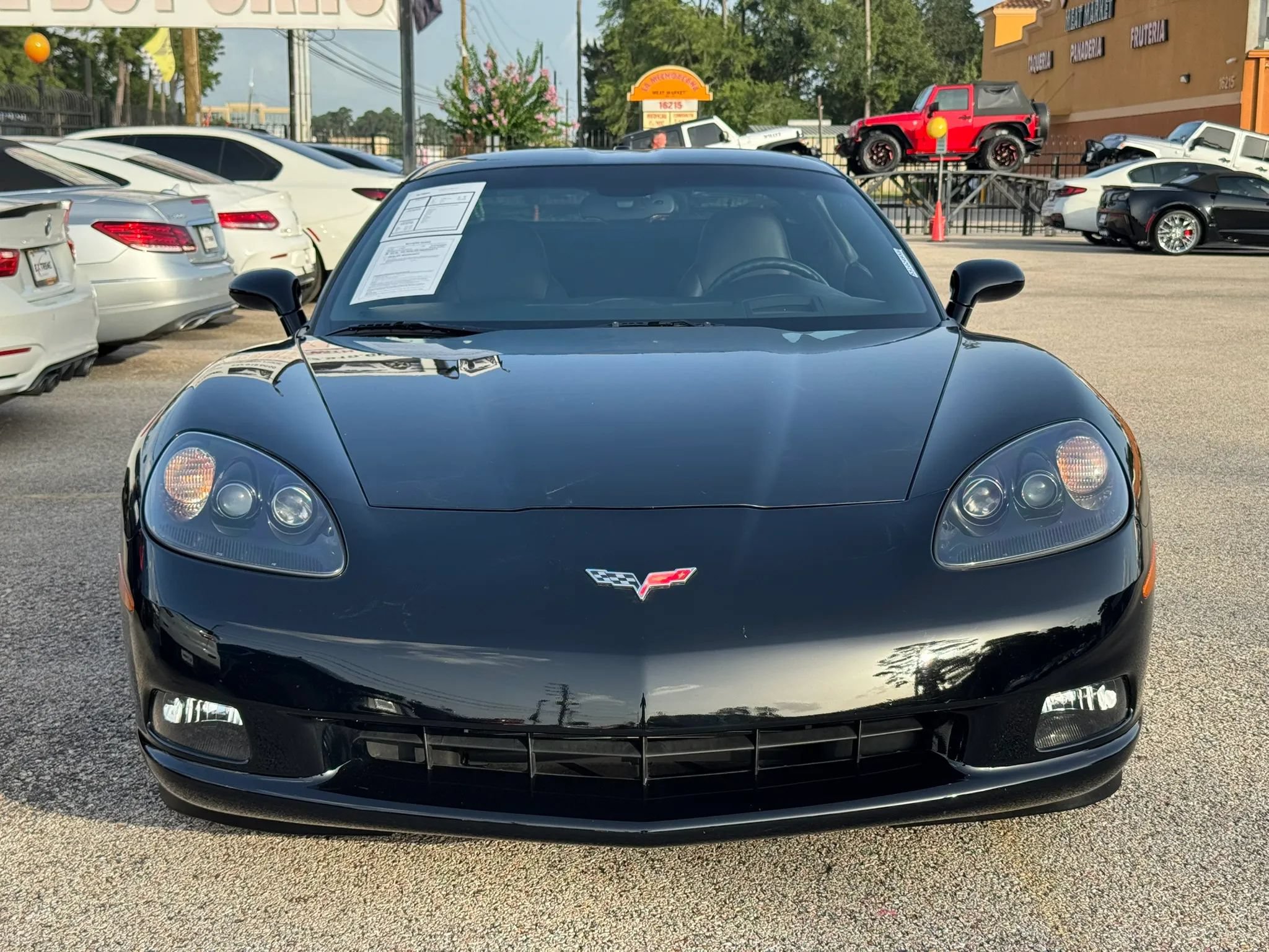Used 2005 Chevrolet Corvette Coupe w/ Preferred Equipment Group RWD image 2