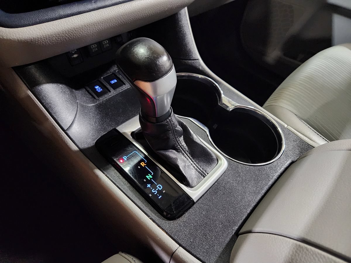Used 2019 Toyota Highlander Plus FWD image 40