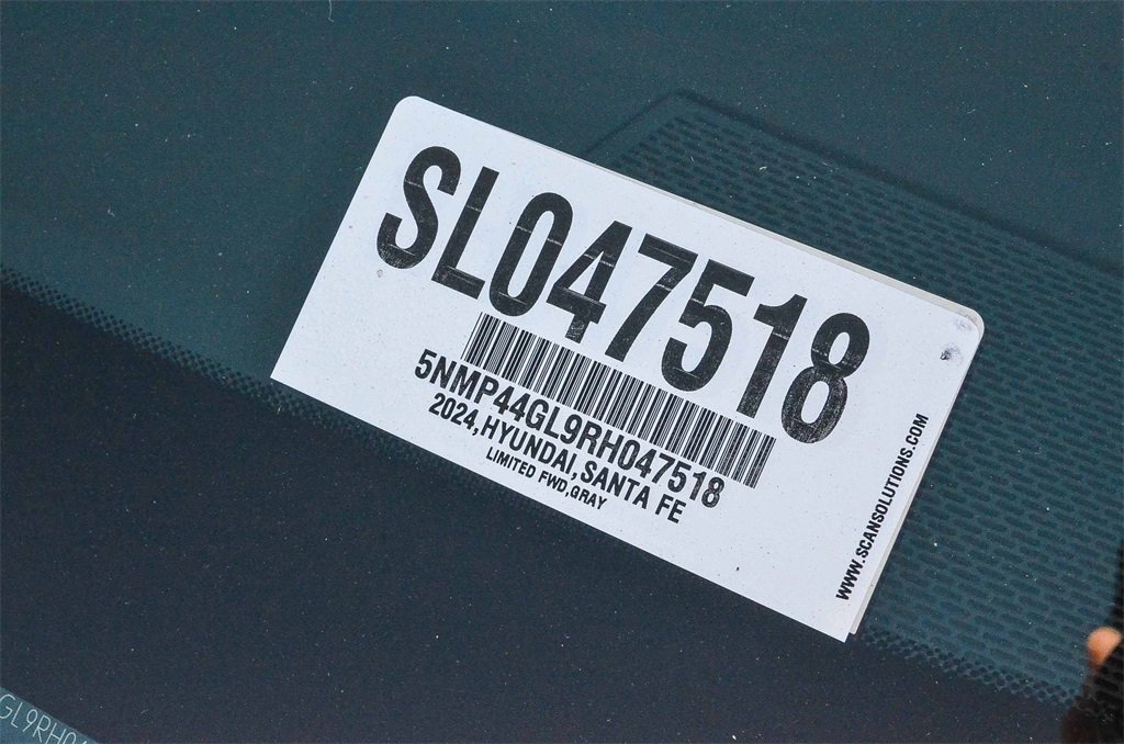Used 2024 Hyundai Santa Fe Limited image 29