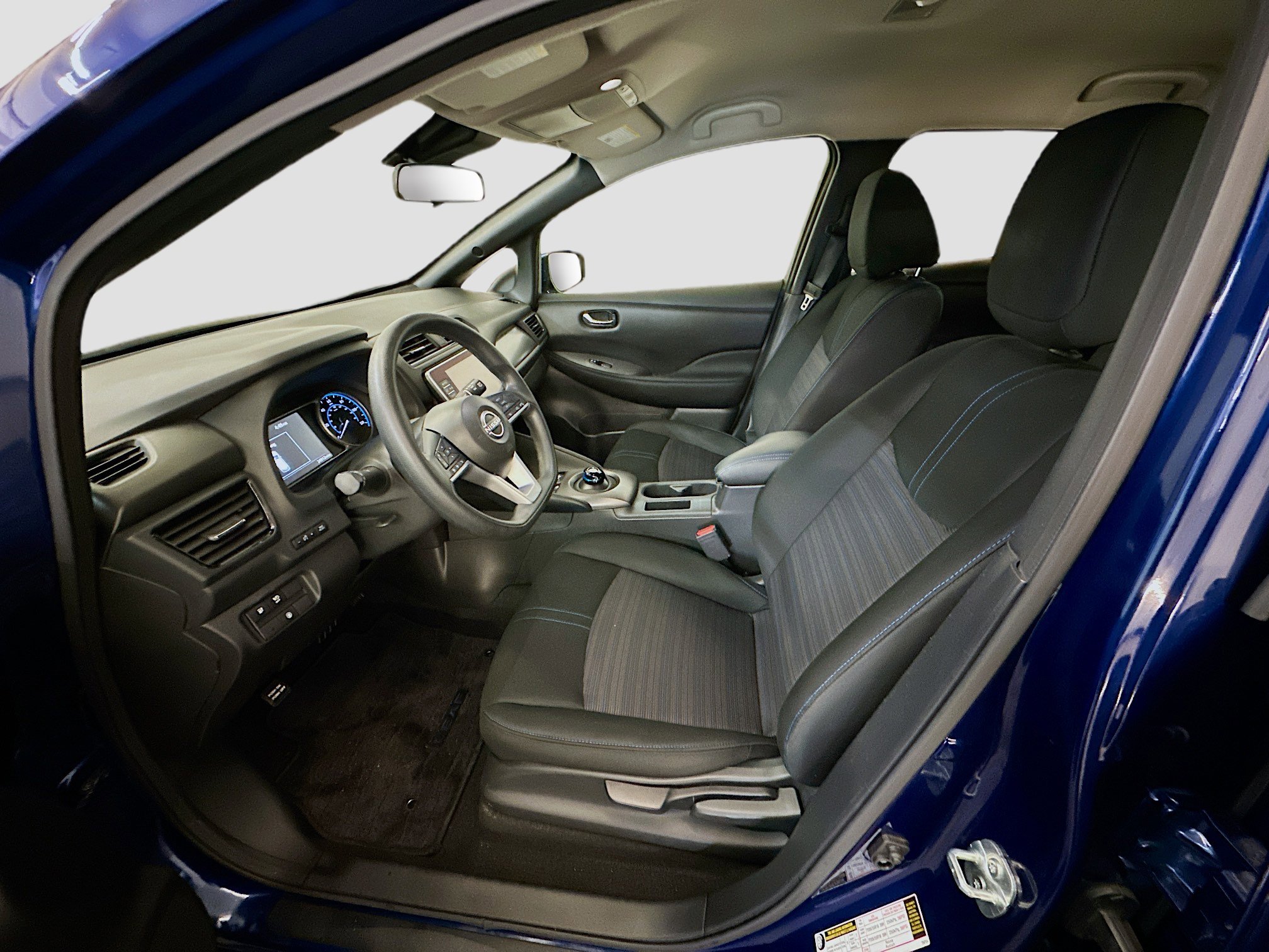 Used 2024 Nissan Leaf S FWD image 13