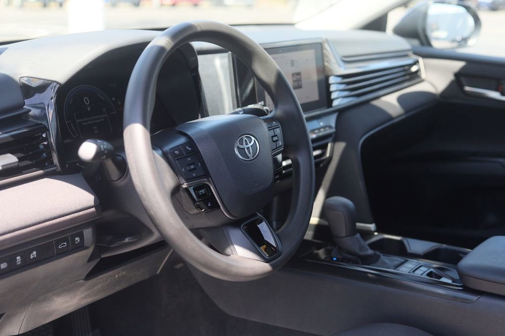 Used 2025 Toyota Camry LE FWD image 14