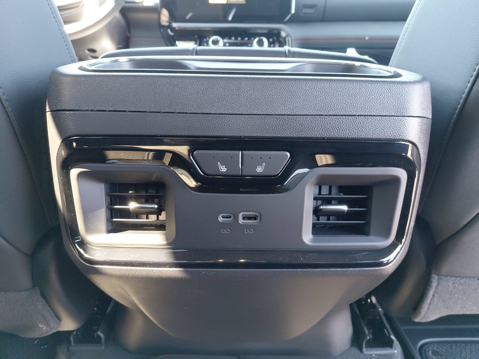 New 2026 GMC Sierra 1500 AT4 w/ AT4 Premium Package AWD/4WD image 34