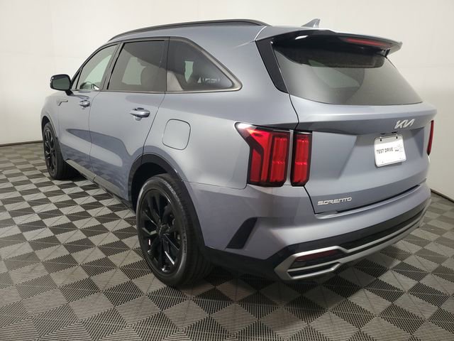 Used 2023 Kia Sorento SX FWD image 3