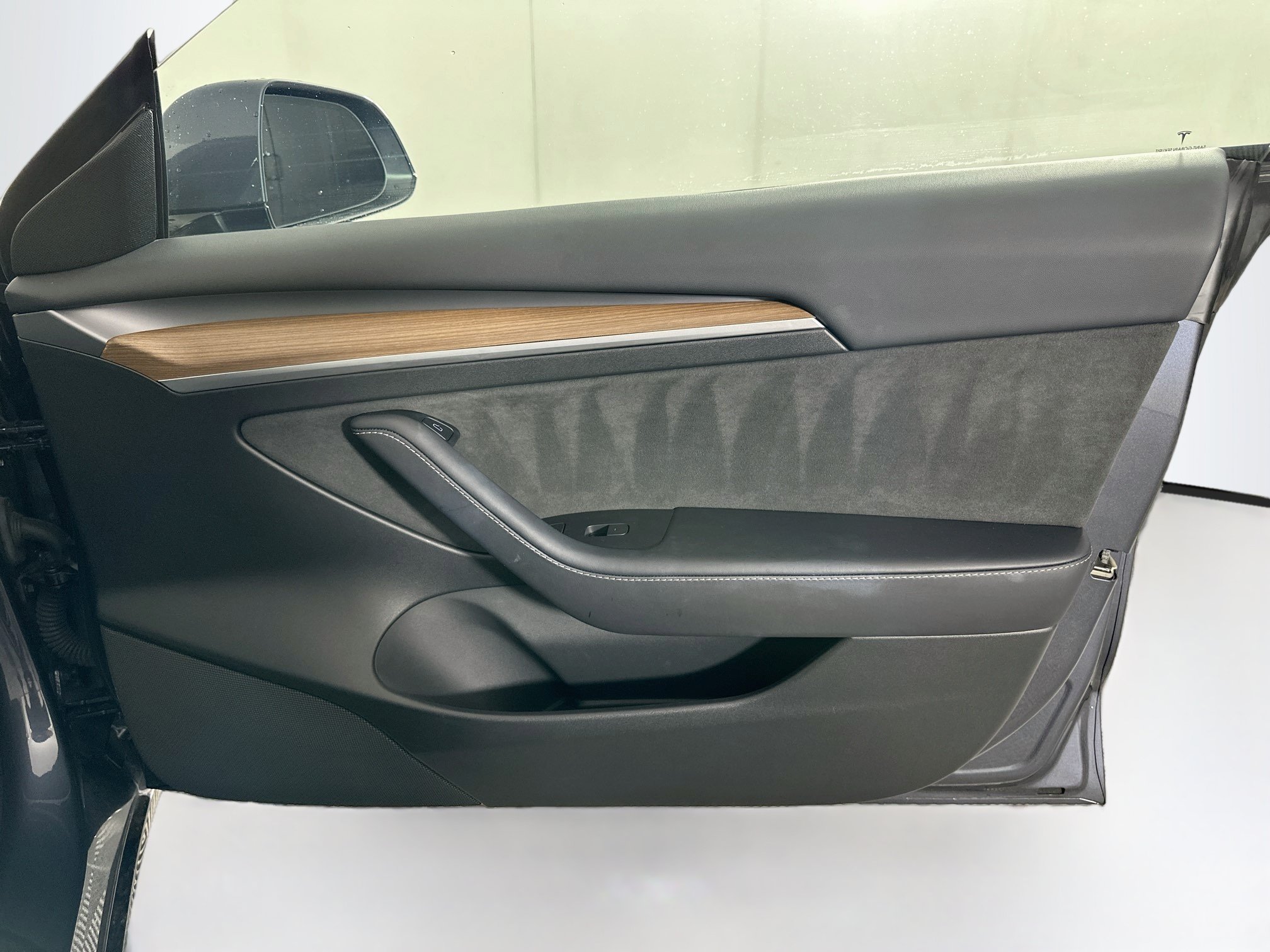 Used 2023 Tesla Model 3 Standard Range RWD image 31