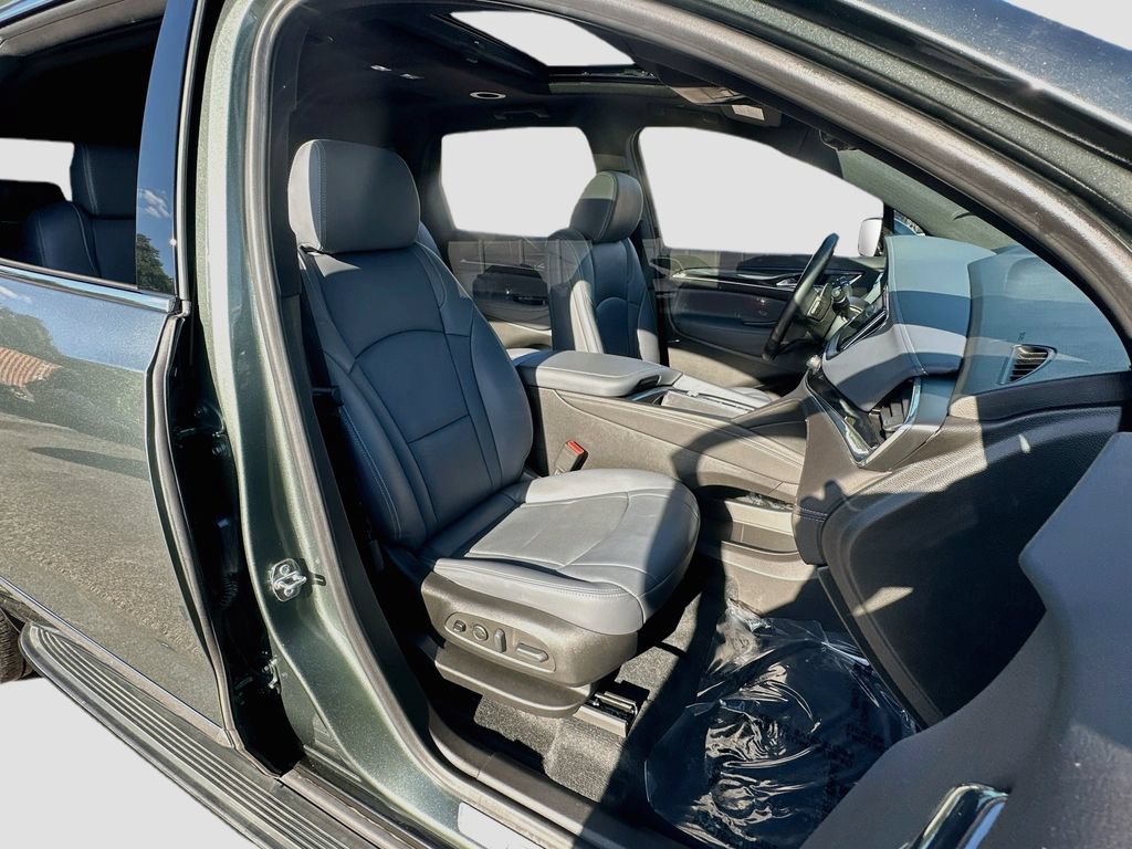 Used 2022 Buick Enclave Premium w/ Experience Buick Package AWD/4WD image 31