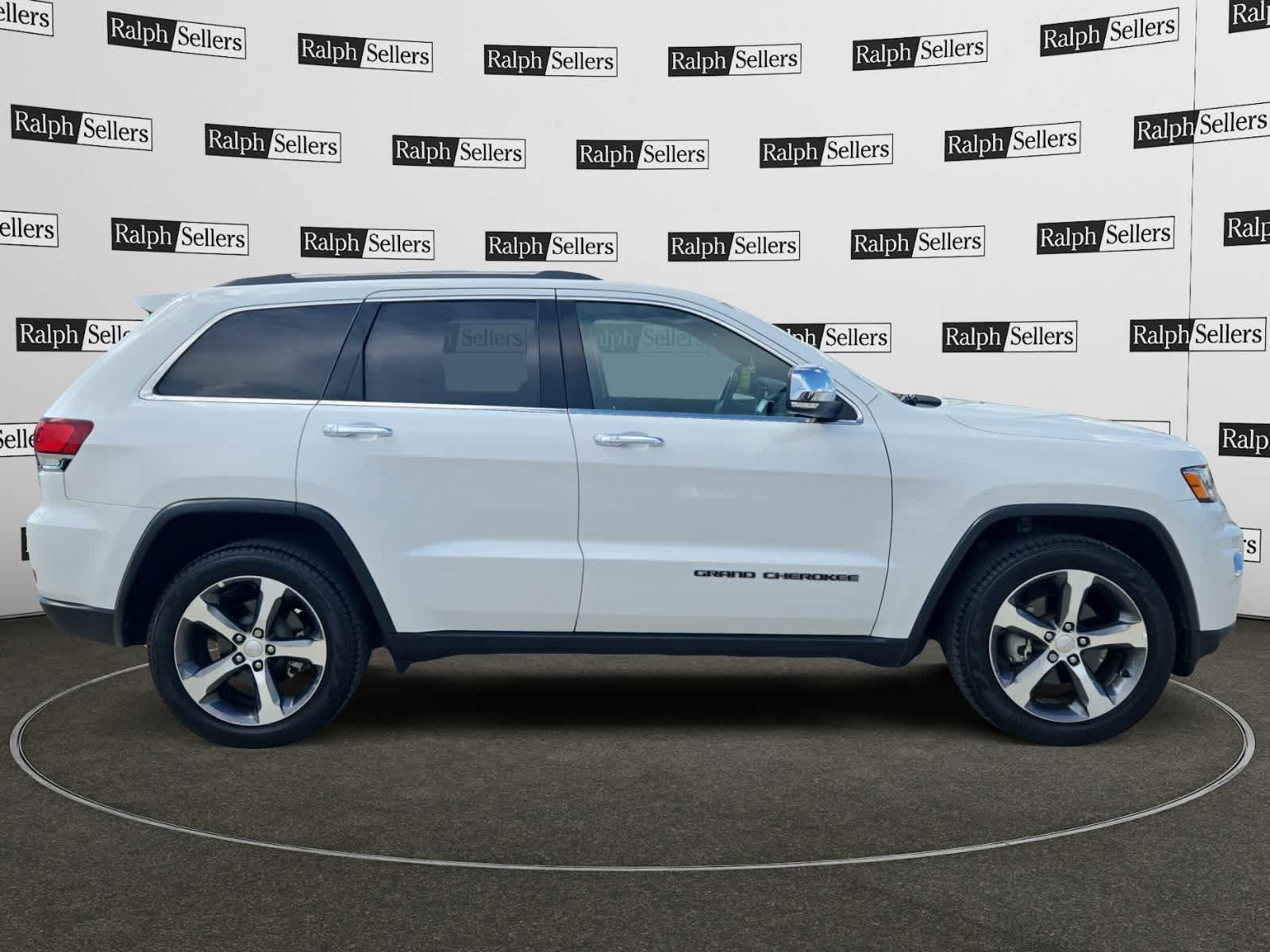 Used 2020 Jeep Grand Cherokee Limited RWD image 7