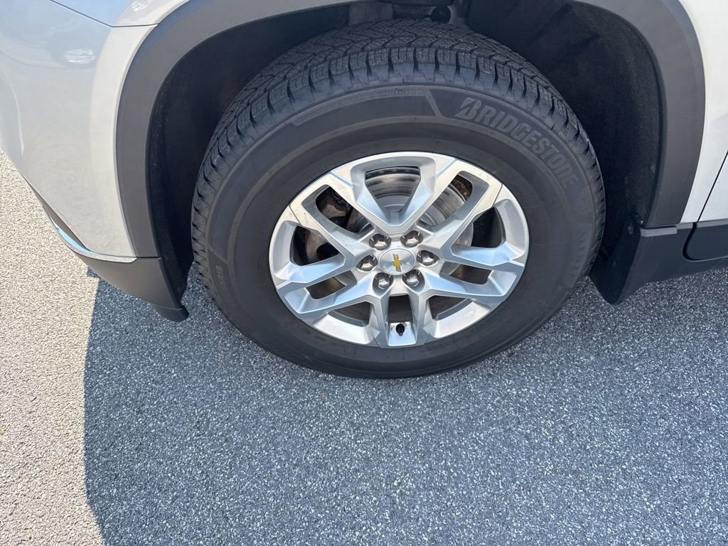 Used 2018 Chevrolet Traverse LT w/ LPO, Floor Liner Package image 10